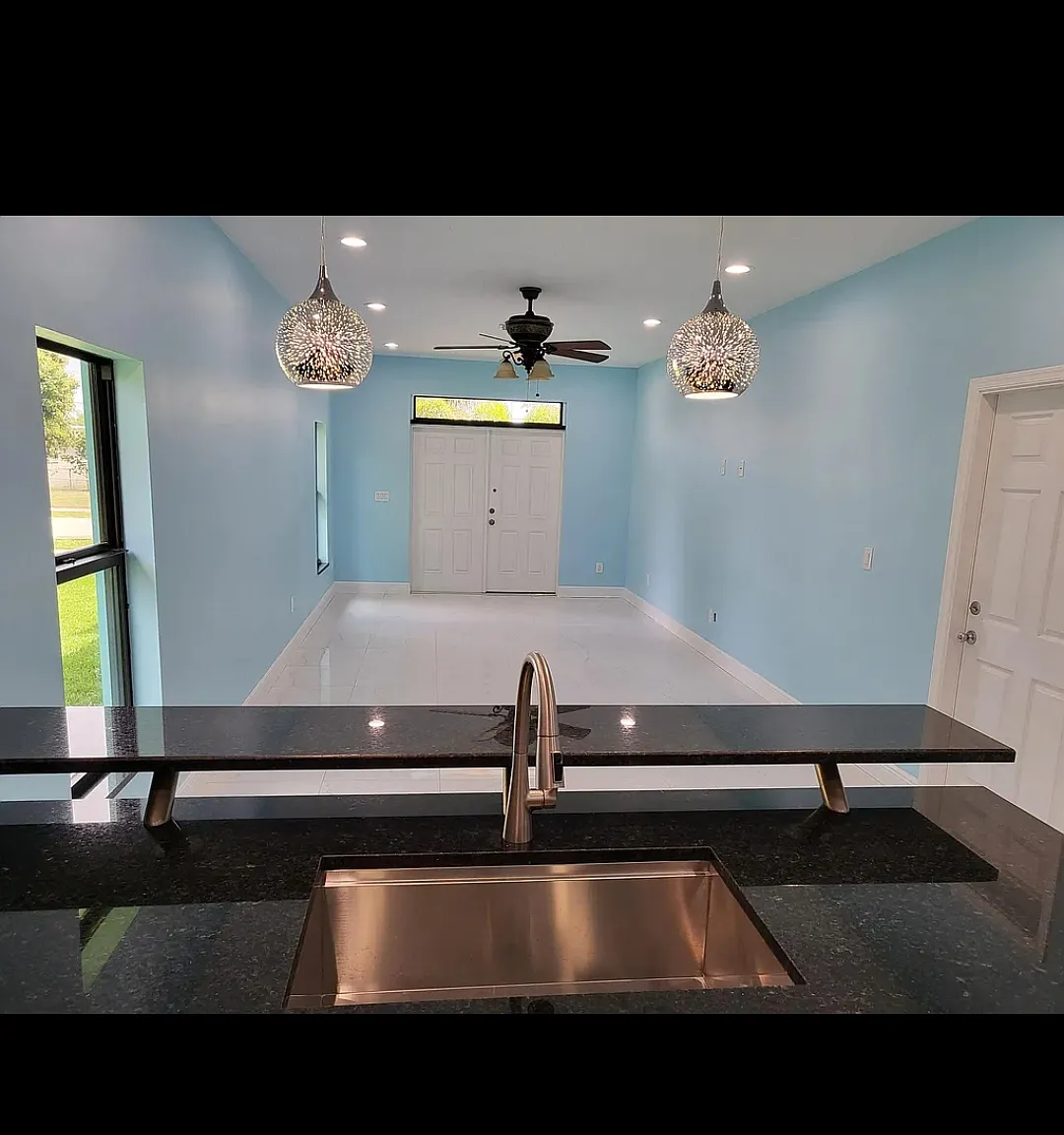 3 bed, 1748 sqft, $3,250 — Photo 2