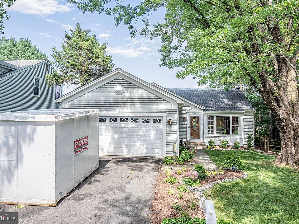 13841 Mustang Hill Ln, Gaithersburg, MD 20878 | Zillow