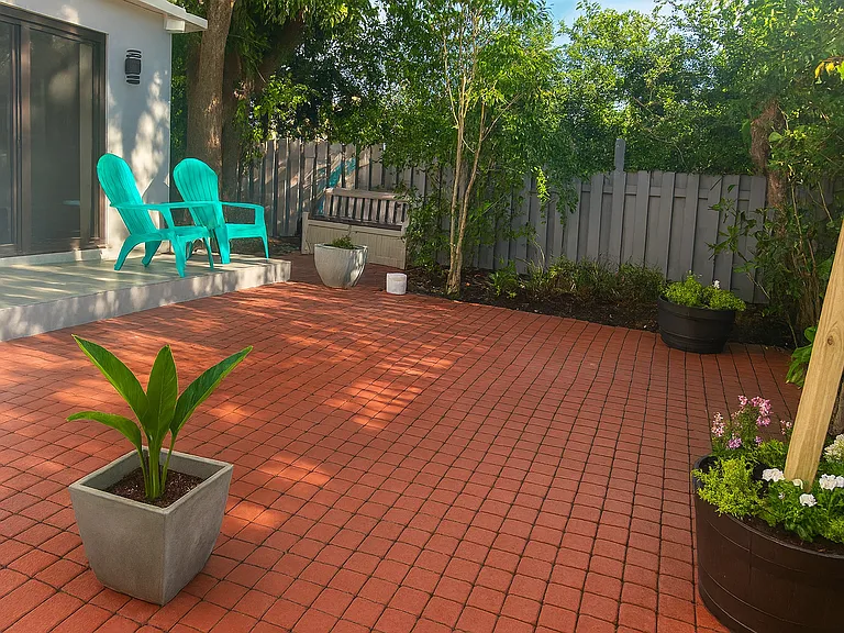 8874 Abbott Ave — Photo 2