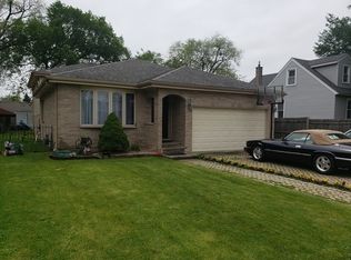 7141 W 73rd Pl, Chicago, IL