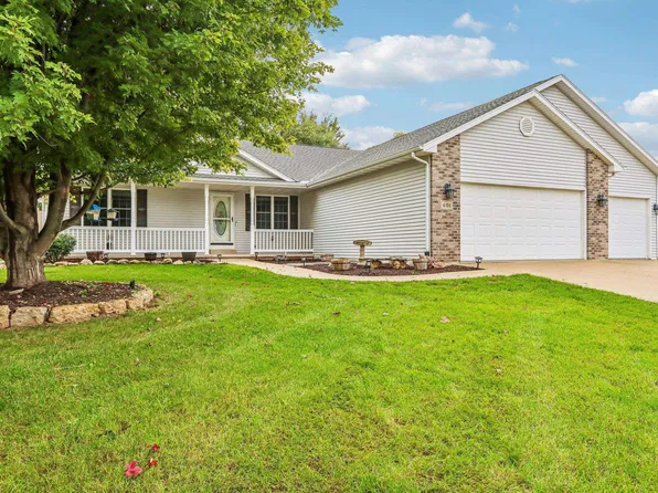 401 Bretts Way, Orfordville, WI 53576