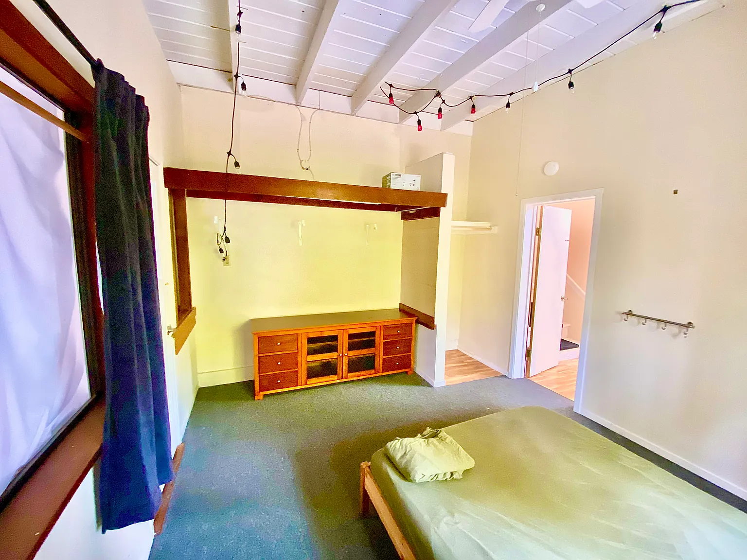 435 Meder St — Photo 3