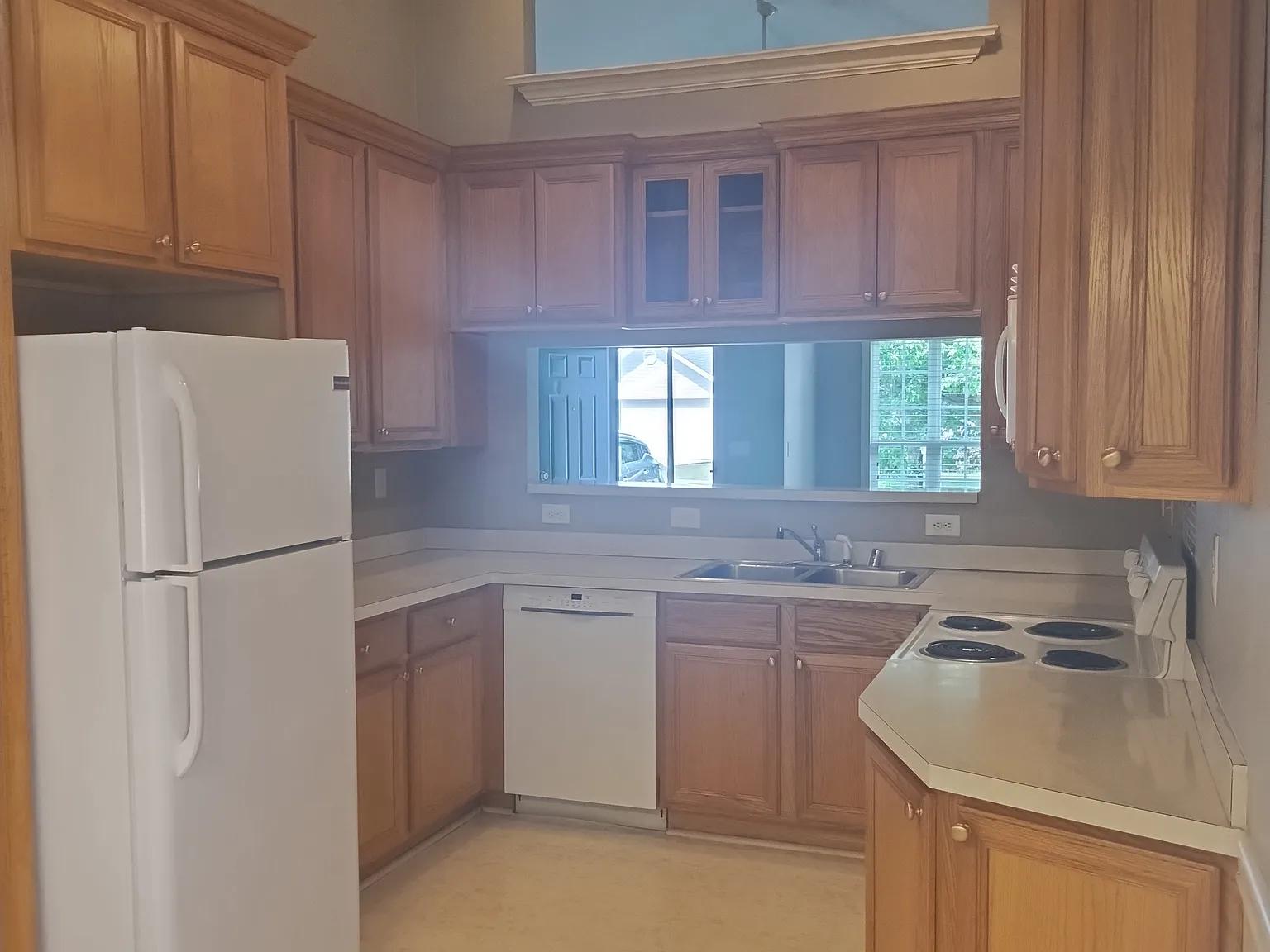 3 bed, 1325 sqft, $1,750 — Photo 4