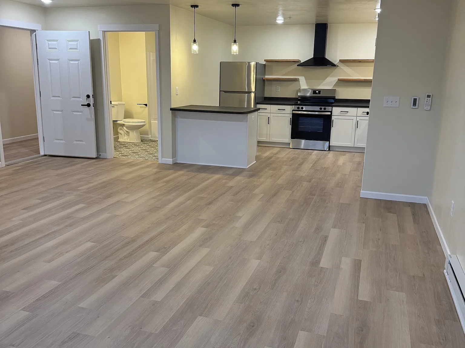 135 North 4th Avenue - 8 — Photo 2