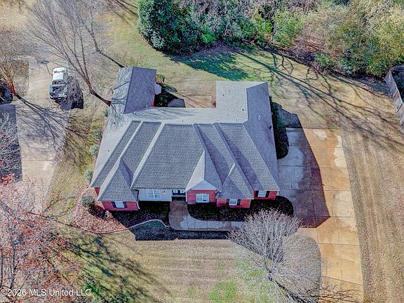 3rd image of 103 Carlton Place Dr