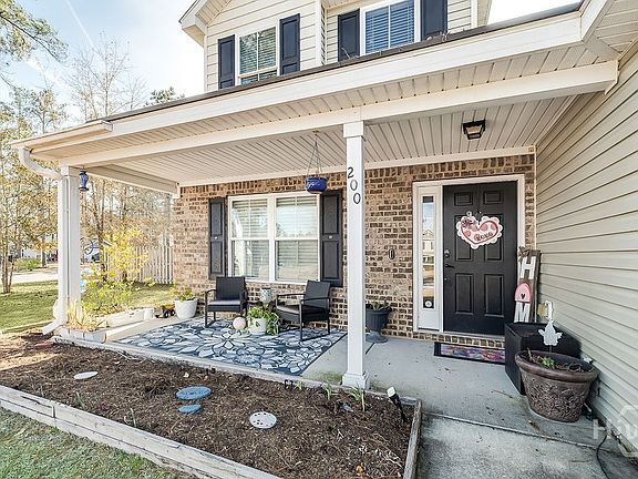 3rd image of 200 Beaubrook Boulevard