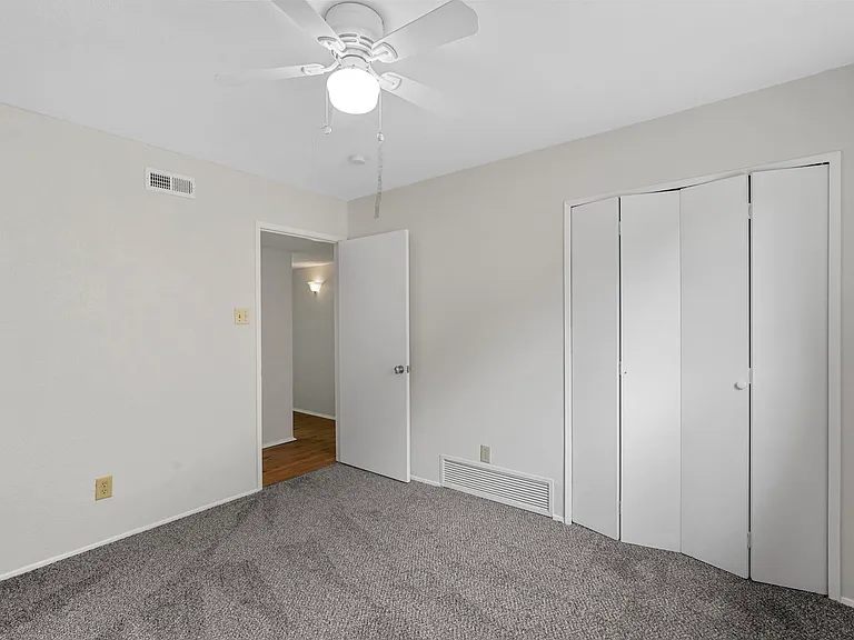 848 Shenandoah Dr — Photo 10