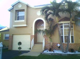 10751 SW 11th Ct, Davie, FL 33324