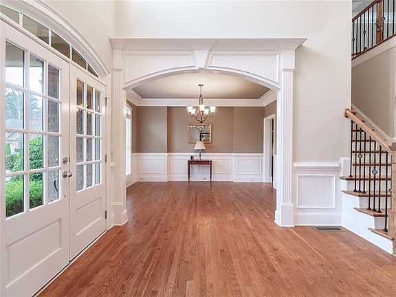 2nd image of 125 Fernwood Dr