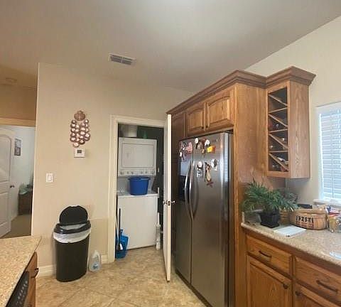 5th image of 115 E Acapulco St #9