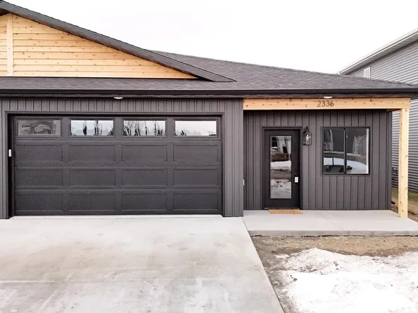 2336 Landmark Dr, Minot, ND 58703
