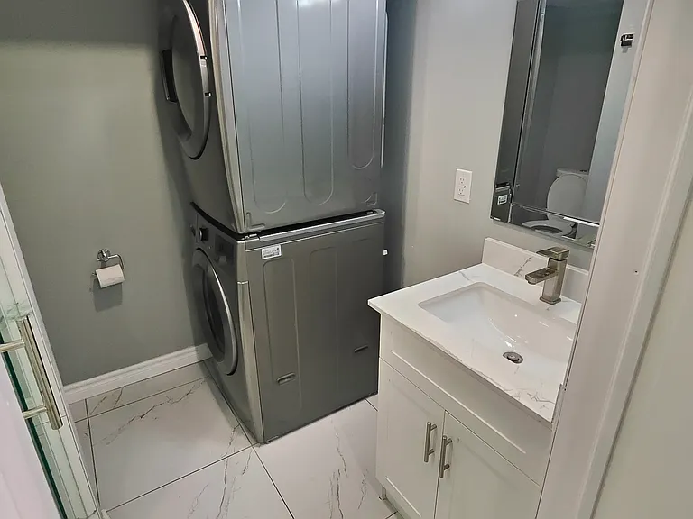 50 Pearl St #2 — Photo 15