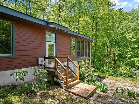 5th image of 72 Parkway View Dr