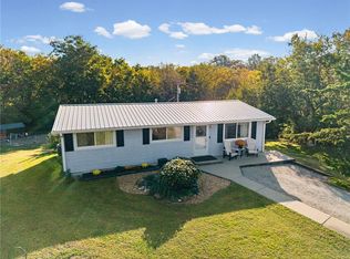 701 Field St, Gallatin, MO 64640