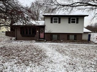 2 Wichita Ct, Madison, WI 53719