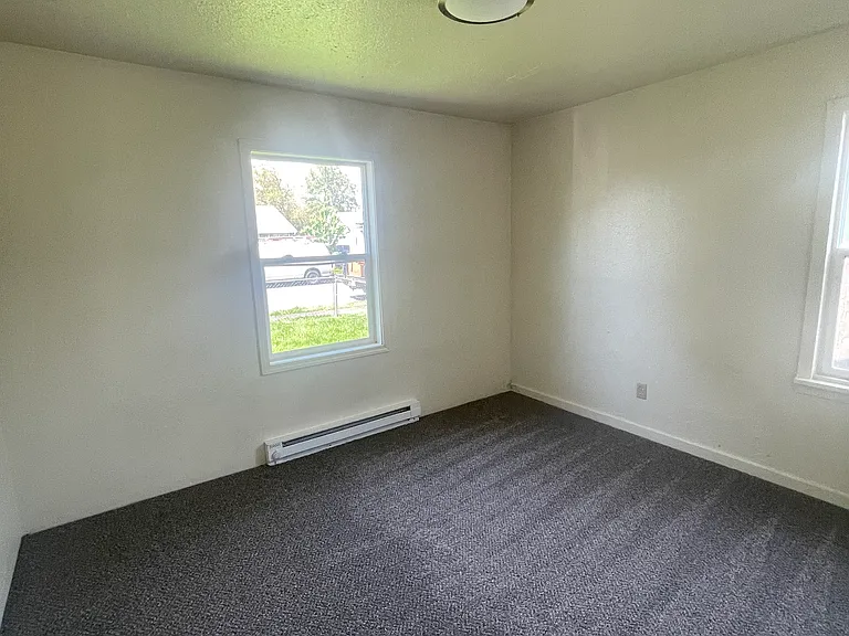 288 Beech St — Photo 13