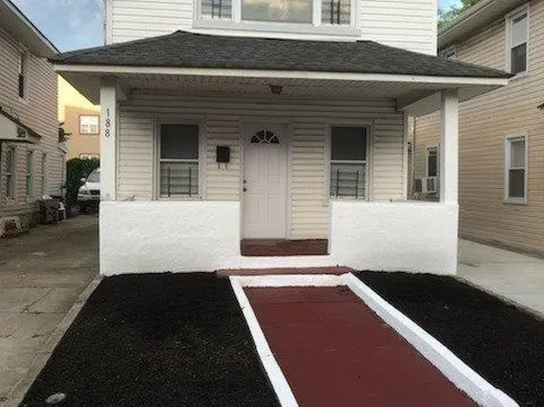 188 Beach 27th Street, Far Rockaway, NY 11691