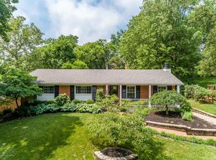 1004 Williamsburg Ct, Saint Matthews, KY