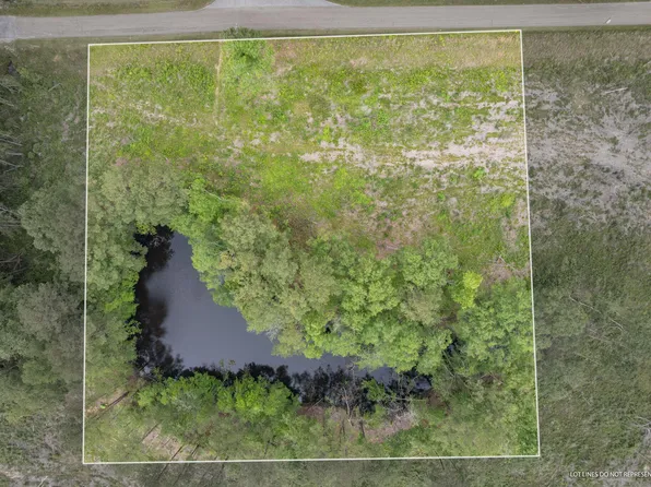 6 W Seneca Rd, Lumberton, MS 39455