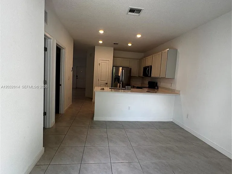 4860 Dillion St #4860 — Photo 12