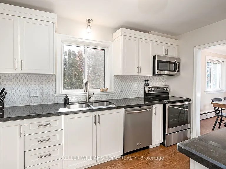 432 Burlington Ave #5 — Photo 16