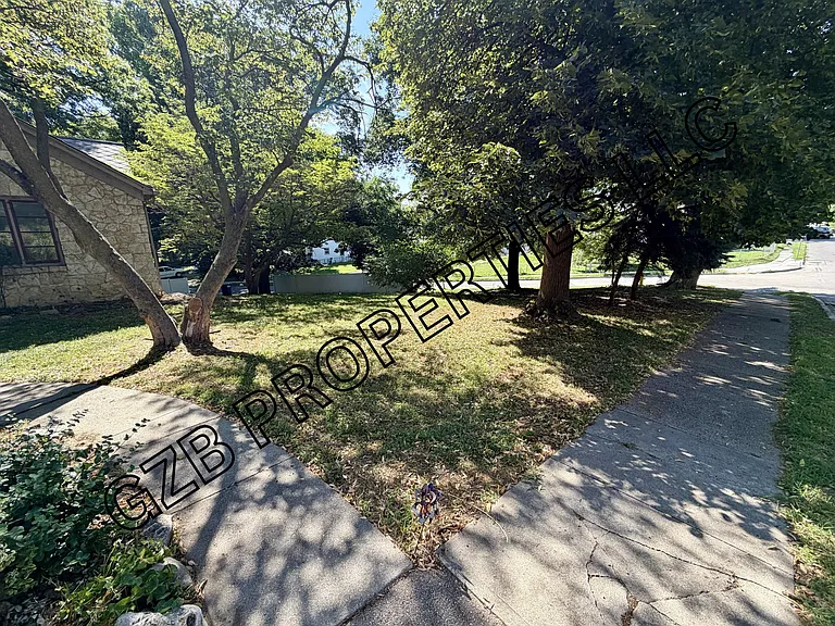3101 N 49th Ave — Photo 21