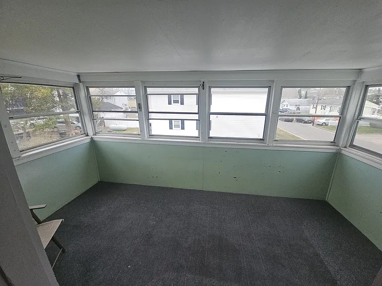 111 McNeil St — Photo 14