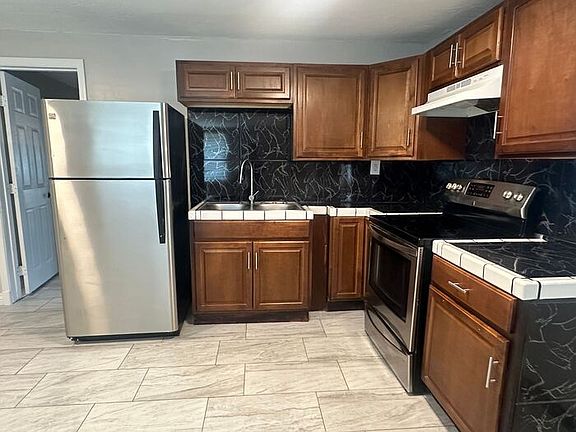 3rd image of 5820 N 35th Ave #A