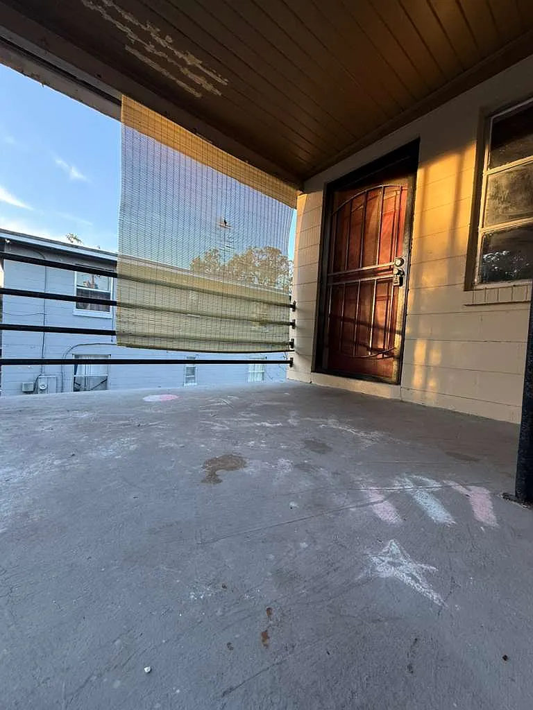 2 bed, 700 sqft, $895 — Photo 4