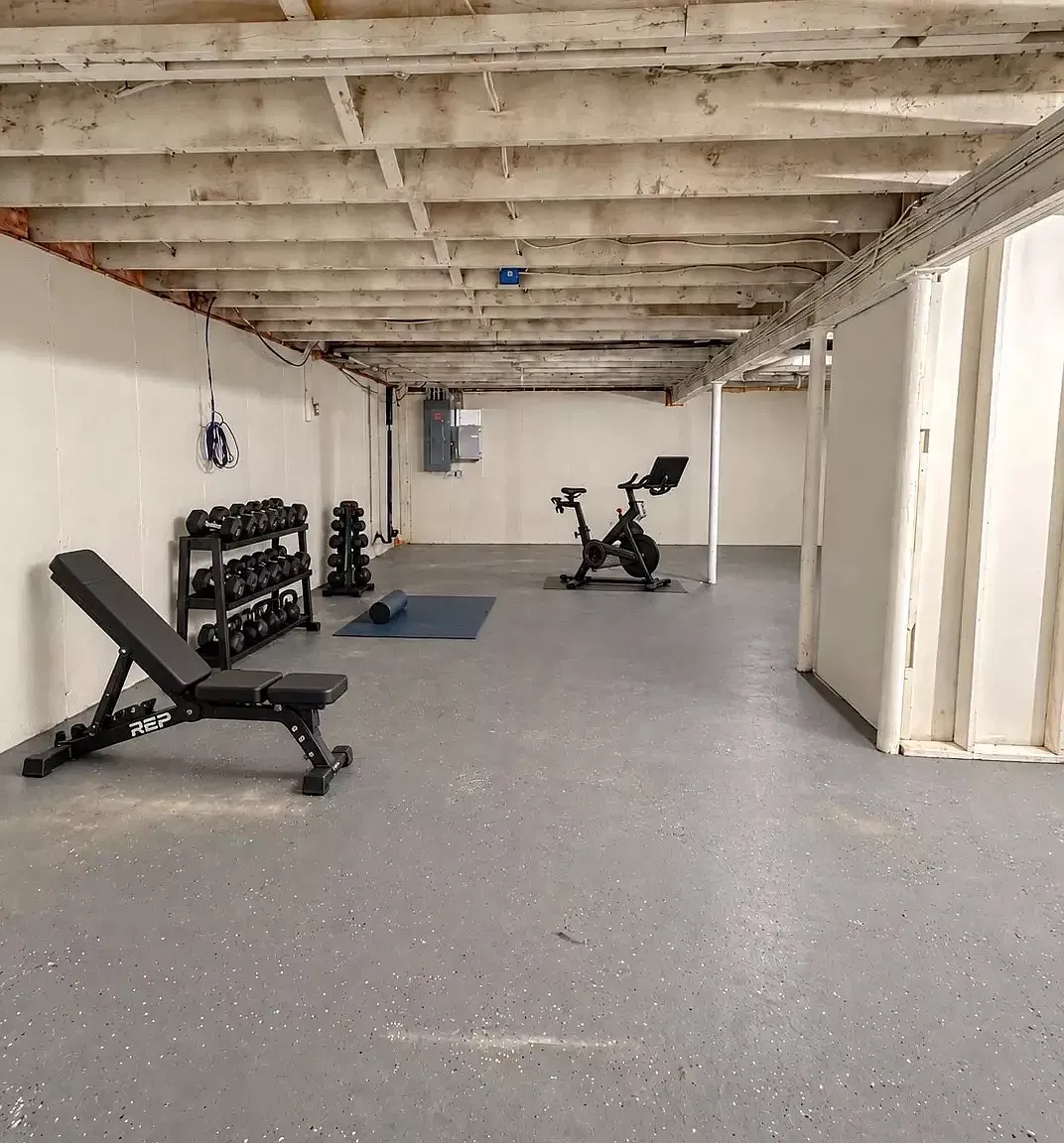3 bed, 900 sqft, $2,800 — Photo 4