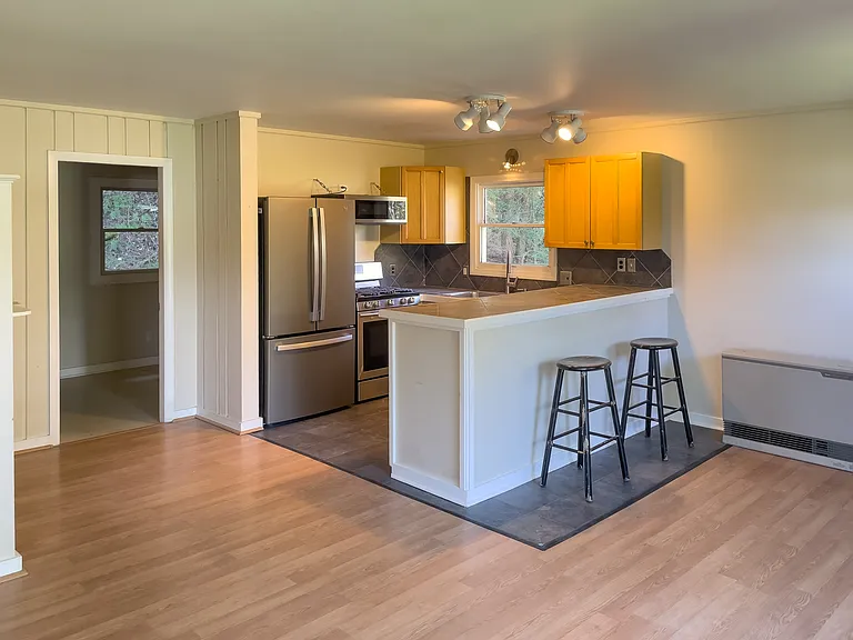 257 Meadow Ln #2 — Photo 4