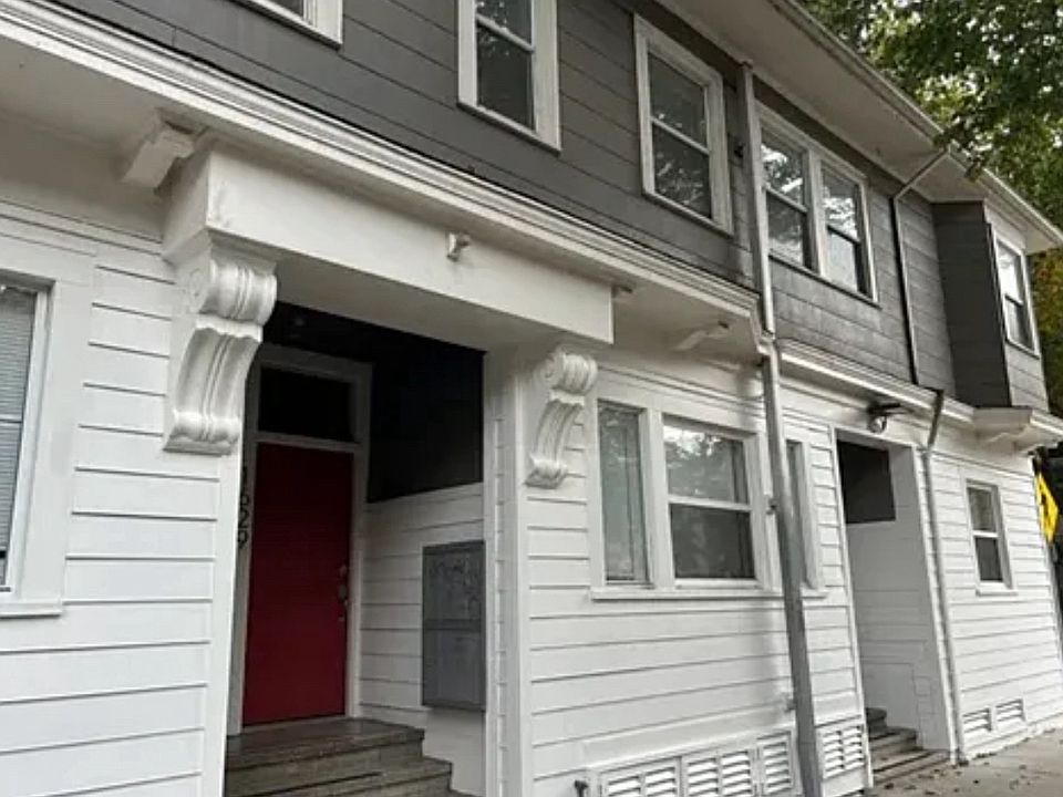 1st image of 1629 20th St APT B