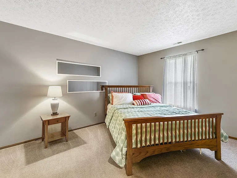 Bolton Estates Apartments — Photo 12
