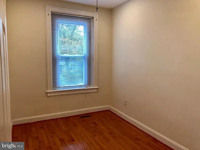 635 Kenyon St NW #A — Photo 9