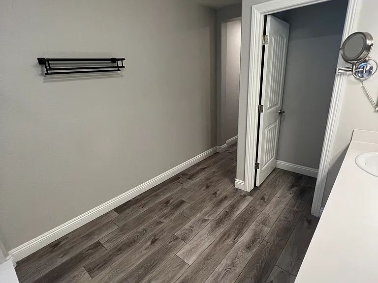 5705 Shadow Bend Dr — Photo 33