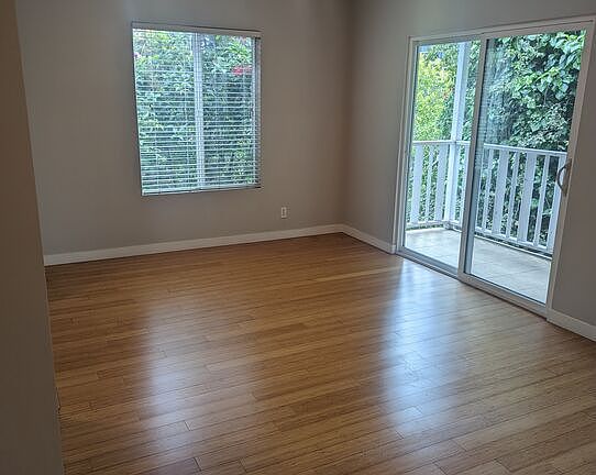 3rd image of 9066 Shoreham Dr APT 3