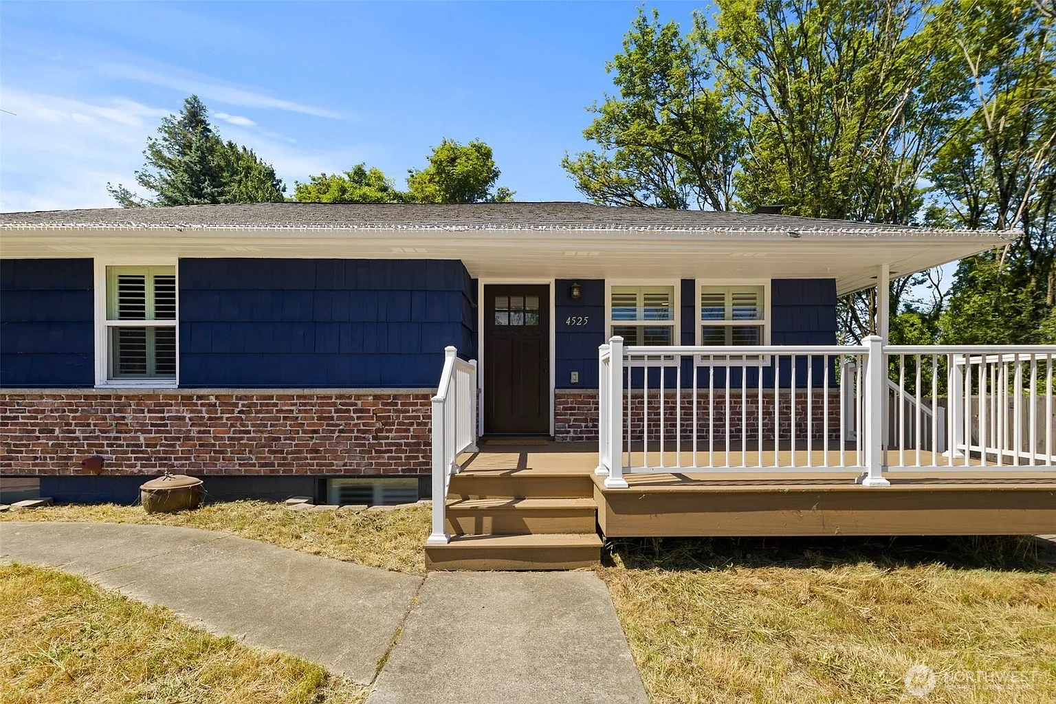 4525 10th Avenue S photo 1