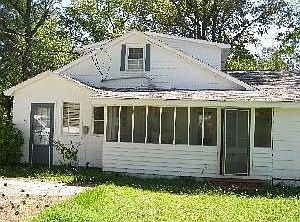 2nd image of 410 S Graham St