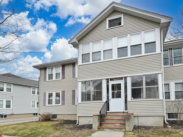 37 Everett St #A, Waltham, MA 02453