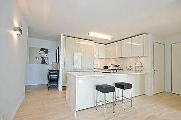 Rented by Domus Realty | media 20