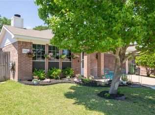 5527 Alta Verde Cir, Arlington, TX 76017