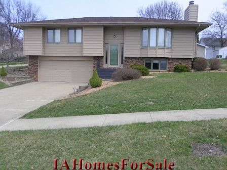 1329 Woodland Drive
