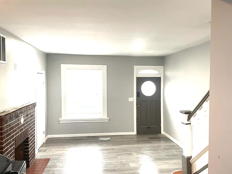 2422 Wharton St — Photo 4