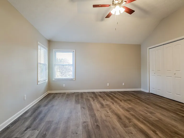 2104 Watercrest Cir — Photo 9