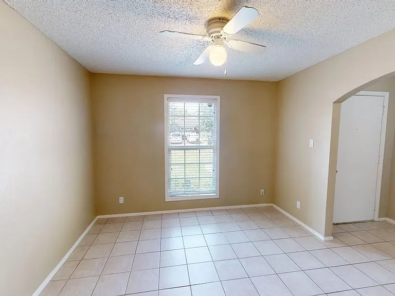 10504 Wendts Way — Photo 6