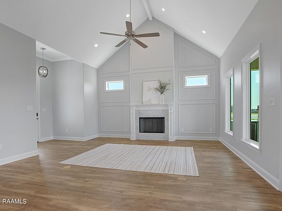 5th image of 101 Queen Palm Cir