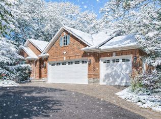 1329 Clarkson Rd N, Mississauga, ON L5J2W6