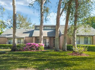 1779 Ravine Side Dr, Jacksonville, FL 32225