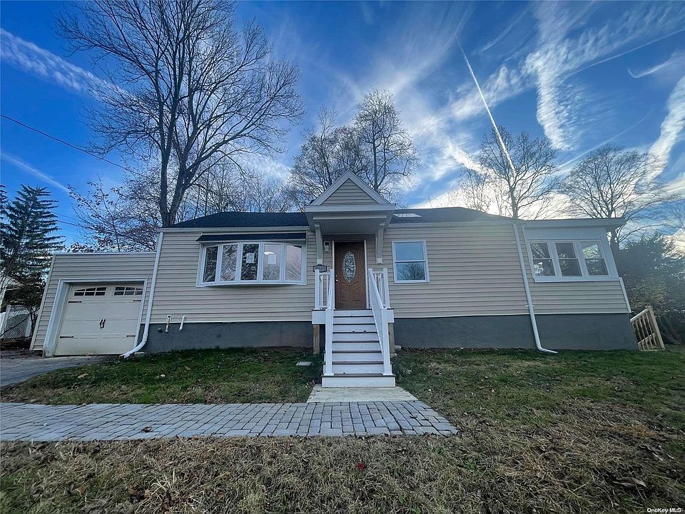 1st image of 2155 White Birch Drive
