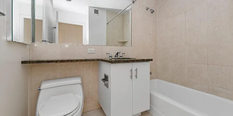 Rented by Bravado Real Estate LLC | media 4